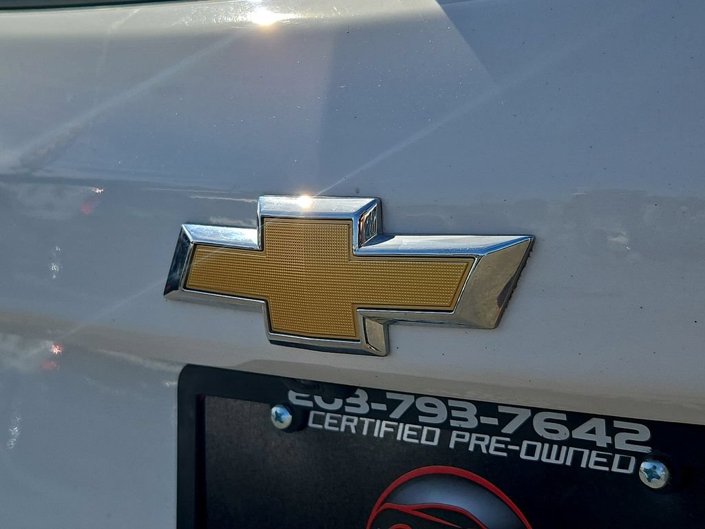 Used 2021 Chevrolet Equinox LS AWD/4WD image 29