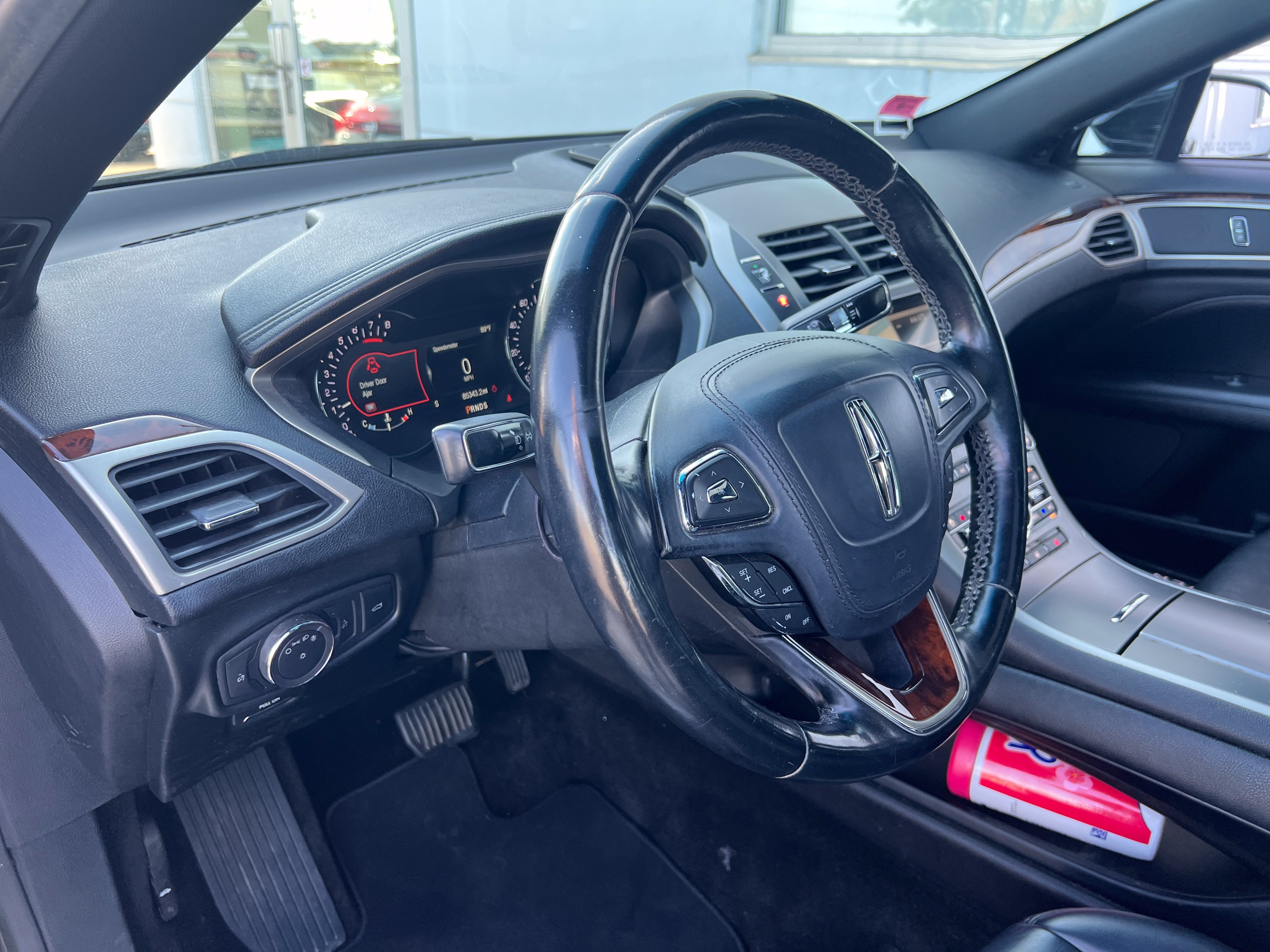 Used 2018 Lincoln MKZ Select w/ Select Plus Package FWD image 9