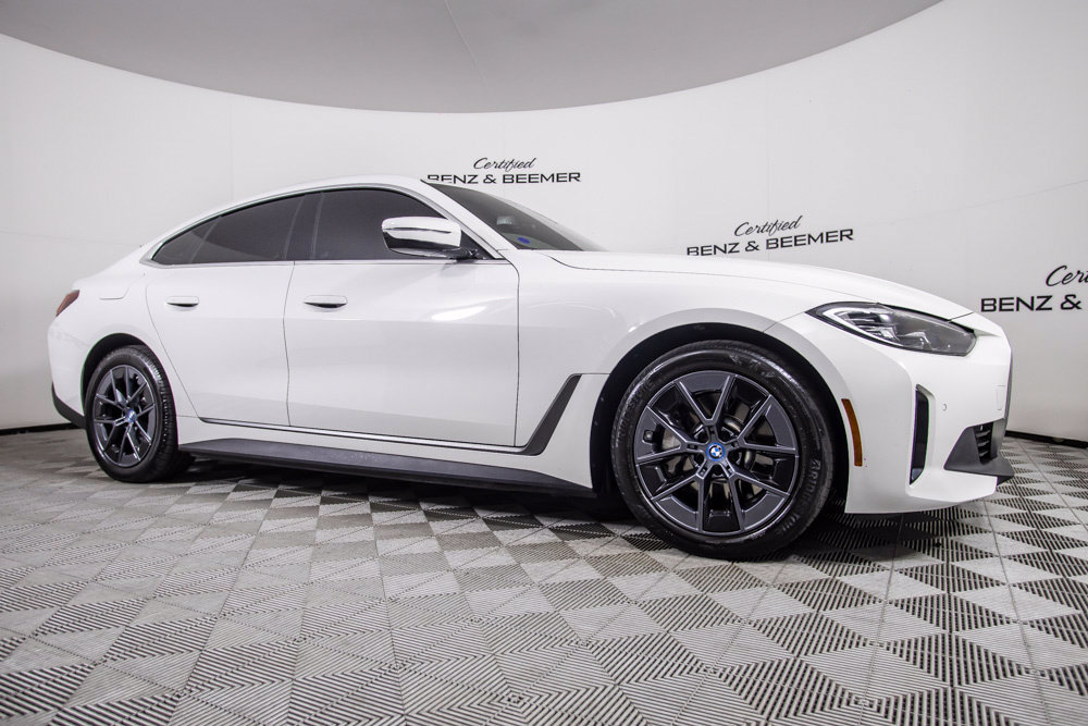 Used 2023 BMW i4 eDrive40 w/ Premium Package RWD image 2