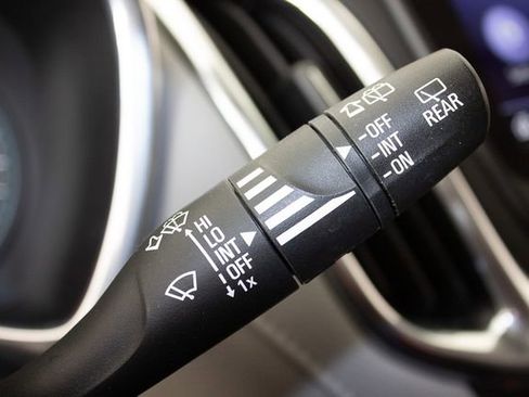 Used 2020 Chevrolet Equinox Premier image 27