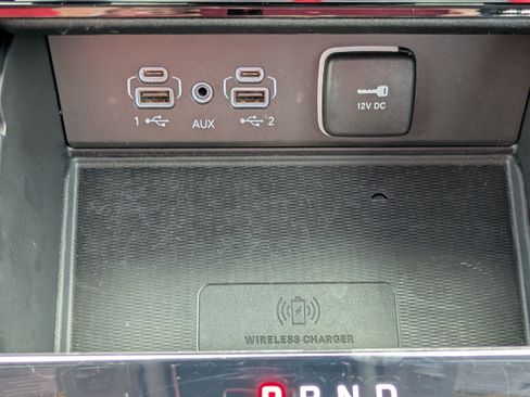 Used 2023 Jeep Grand Cherokee L Limited w/ Luxury Tech Group II image 26