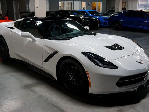 Used 2014 Chevrolet Corvette 2dr Z51 Coupe w/ 3LT Preferred Equipment Group image 2