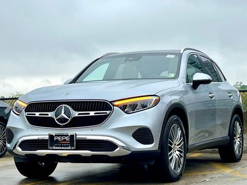 Certified 2026 Mercedes-Benz GLC 300 4MATIC image 4