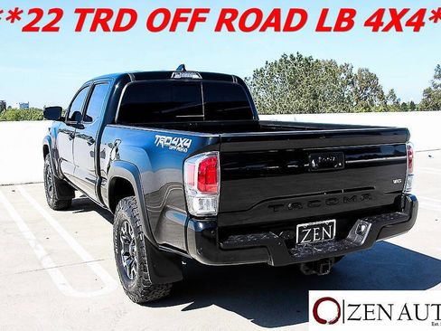 Used 2022 Toyota Tacoma TRD Off-Road w/ TRD Premium Off Road Package image 8