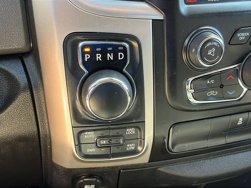 Used 2019 RAM 1500 Big Horn AWD/4WD image 19