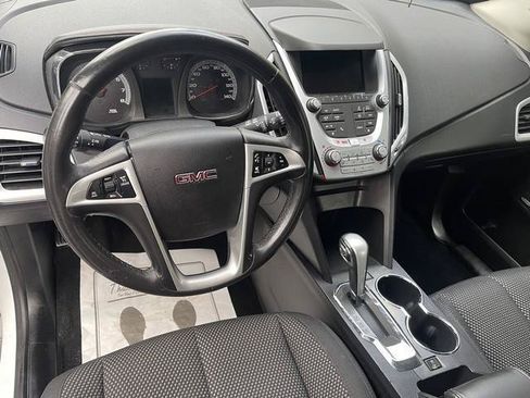 Used 2015 GMC Terrain SLE FWD image 11