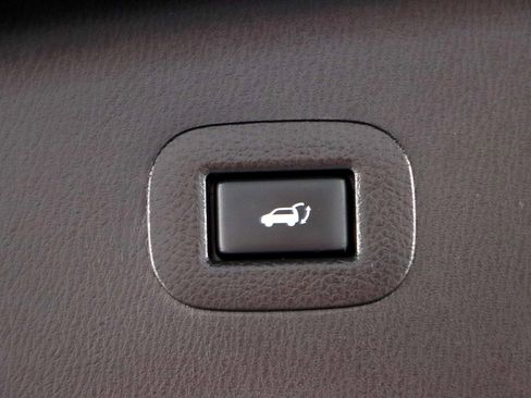 Used 2019 INFINITI QX80 Luxe w/ All-Season Package image 33