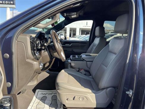 Used 2022 GMC Sierra 1500 SLT image 11