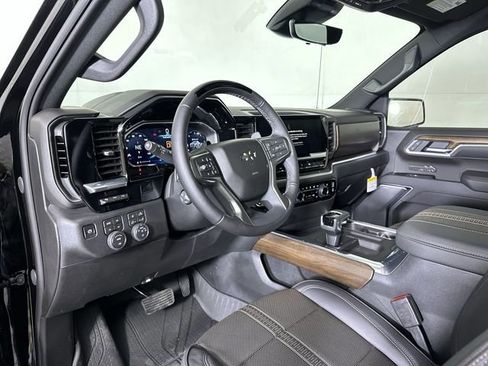 New 2026 Chevrolet Silverado 1500 High Country w/ Midnight Edition AWD/4WD image 10