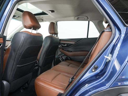 Used 2022 Subaru Outback Touring AWD/4WD image 18