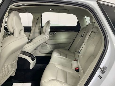 Used 2018 Volvo S90 T5 Momentum w/ Convenience Package AWD/4WD image 33