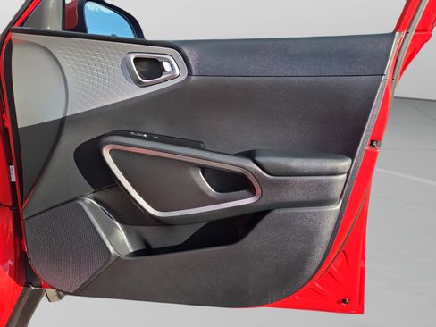 Used 2020 Kia Soul LX FWD image 38