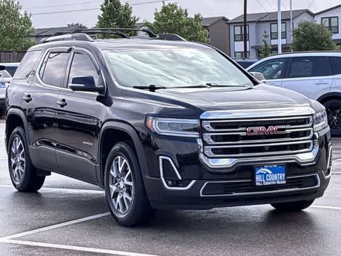 Used 2022 GMC Acadia SLT w/ Technology Package FWD image 9