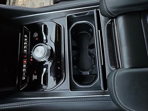 New 2026 Jeep Grand Wagoneer L Summit AWD/4WD image 54