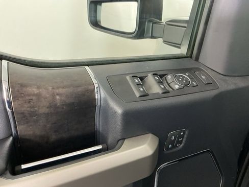 Used 2022 Ford F350 Lariat w/ Tremor Off-Road Package image 9