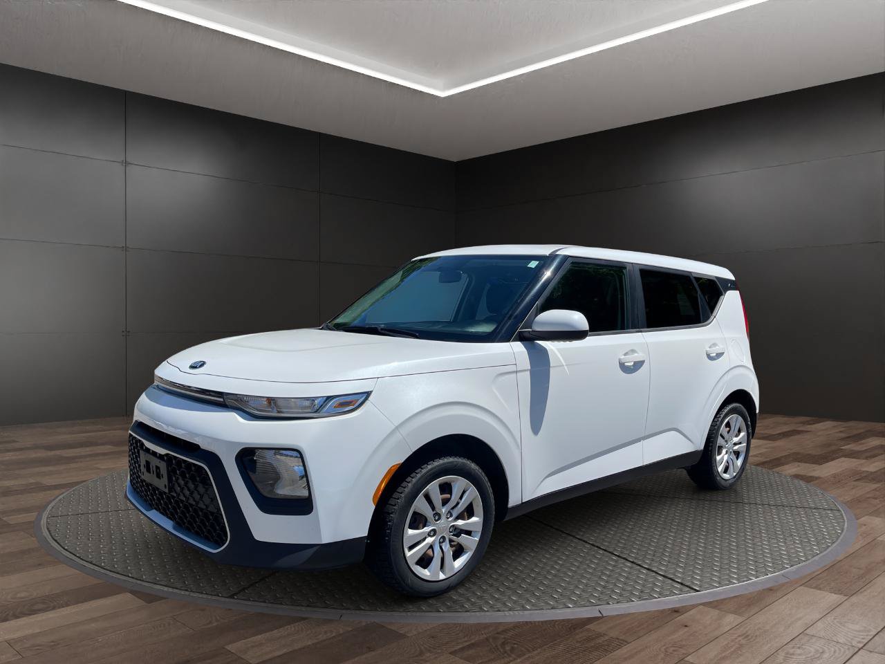 Used 2020 Kia Soul LX FWD image 4