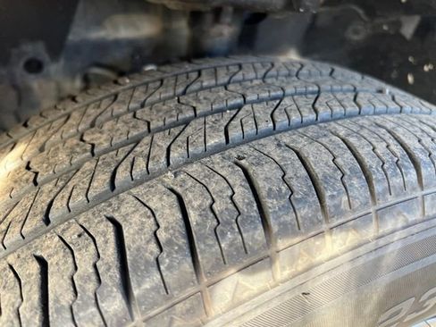 Used 2024 Nissan Rogue S image 13