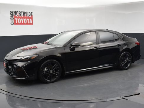 Used 2026 Toyota Camry XLE w/ Convenience Package FWD image 8