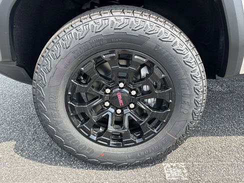 New 2026 GMC Canyon Elevation w/ Convenience Package image 35