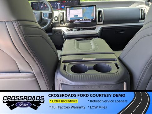 New 2026 Ford Expedition Active AWD/4WD image 28