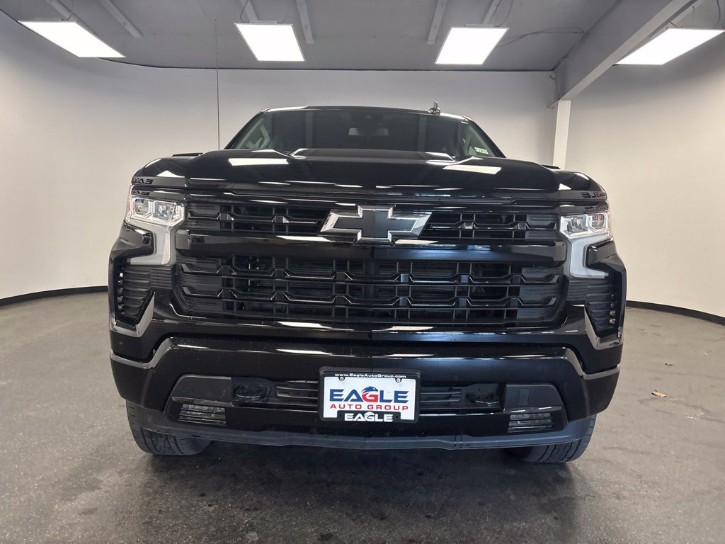 Used 2022 Chevrolet Silverado 1500 RST AWD/4WD image 4