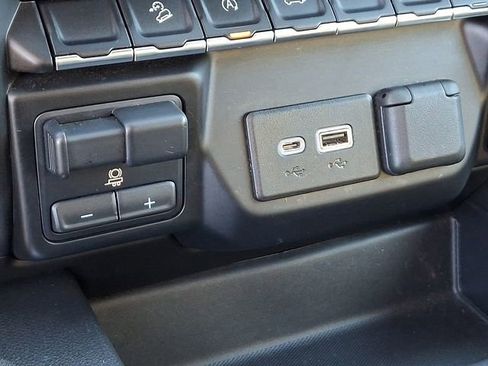 Used 2021 GMC Sierra 1500 AT4 image 26