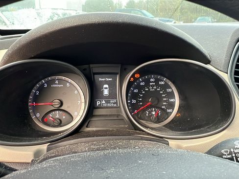 Used 2015 Hyundai Santa Fe Sport w/ Option Group 02 image 29