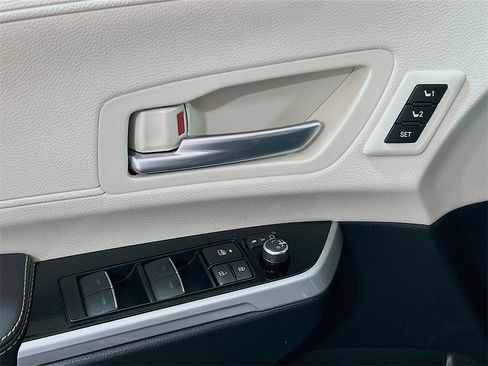 New 2026 Toyota Sienna Limited image 15