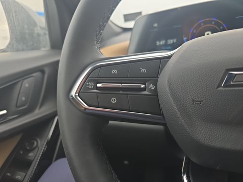 New 2026 Chevrolet Equinox ACTIV w/ LPO, Floor Liner Package image 20