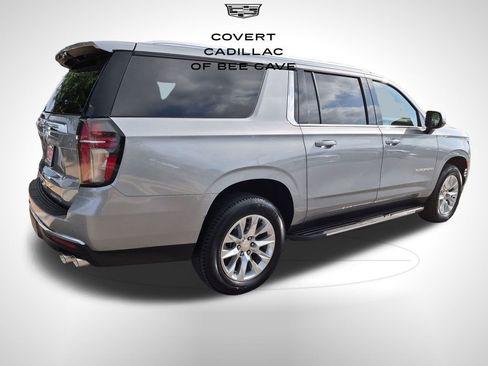 Used 2024 Chevrolet Suburban Premier image 10