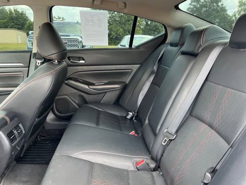 Used 2023 Nissan Altima 2.0 SR FWD image 7