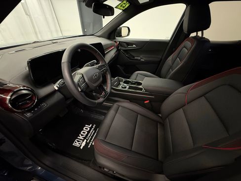 Used 2025 Chevrolet Equinox RS image 11