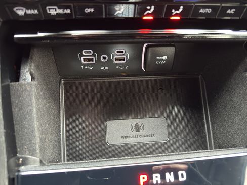 Used 2022 Jeep Grand Cherokee L Laredo w/ Luxury Tech Group I image 21