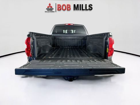 Used 2016 Toyota Tundra SR5 AWD/4WD image 24