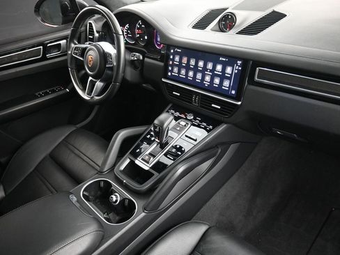 Certified 2023 Porsche Cayenne GTS image 30