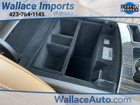 Used 2022 Cadillac Escalade ESV Premium Luxury w/ Performance Package image 34