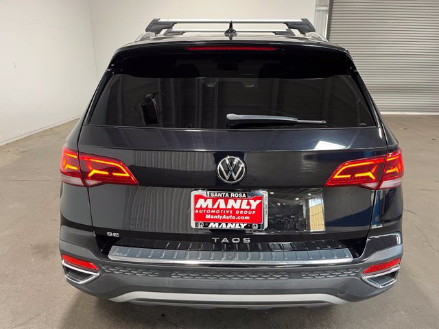 Used 2022 Volkswagen Taos SE FWD image 4
