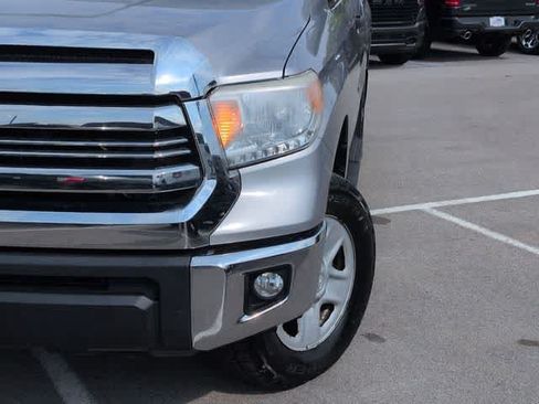 Used 2016 Toyota Tundra SR5 AWD/4WD image 11