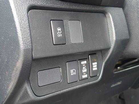 Used 2020 Toyota Tacoma TRD Sport AWD/4WD image 24