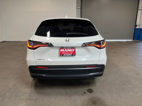 Used 2025 Honda HR-V LX image 4