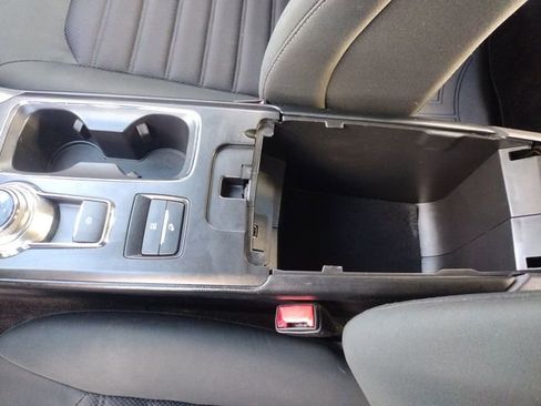 Used 2018 Ford Fusion SE image 50