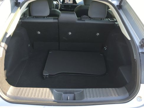 Used 2024 Toyota Prius LE image 28