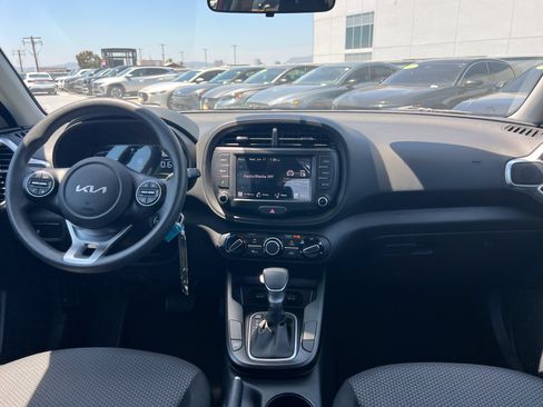 Certified 2025 Kia Soul LX FWD image 19