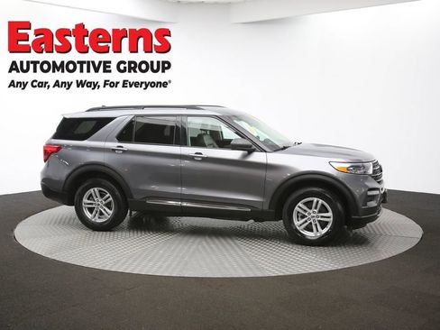 Used 2022 Ford Explorer XLT w/ Equipment Group 202A image 46