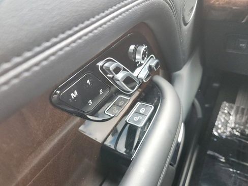 Used 2020 Land Rover Range Rover Long Wheelbase HSE image 36