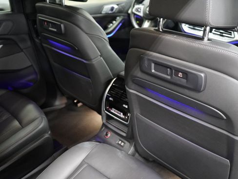 Used 2021 BMW X7 M50i AWD/4WD image 22