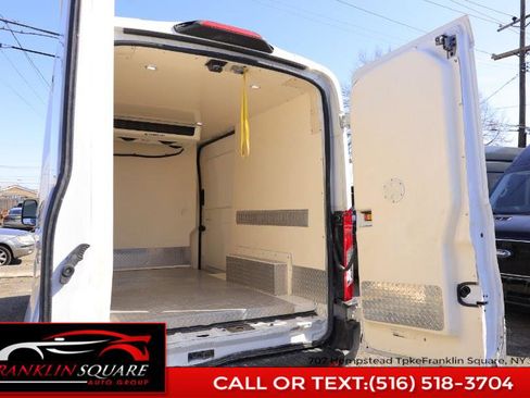 Used 2019 Ford Transit 250 130 Medium Roof image 10