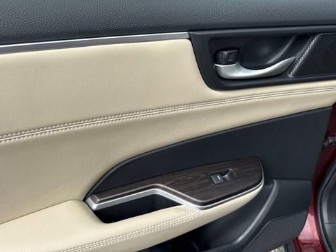 Certified 2021 Honda Clarity Plug-In Hybrid image 33