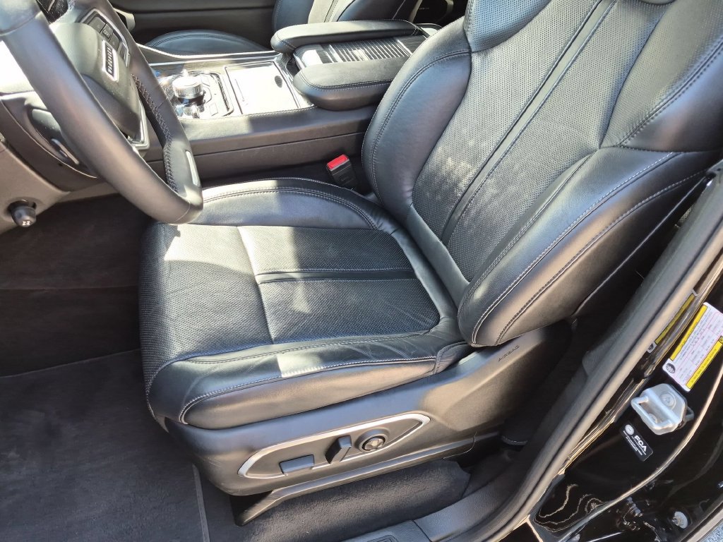 Used 2022 Jeep Wagoneer Series III AWD/4WD image 25