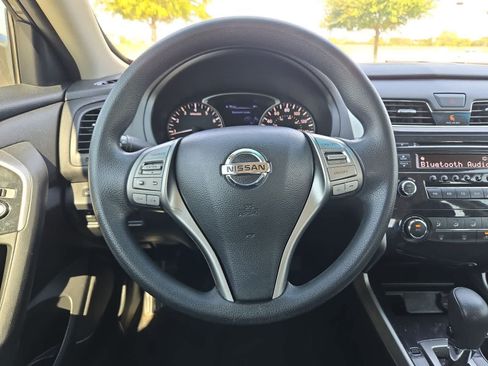 Used 2014 Nissan Altima 2.5 S FWD image 20